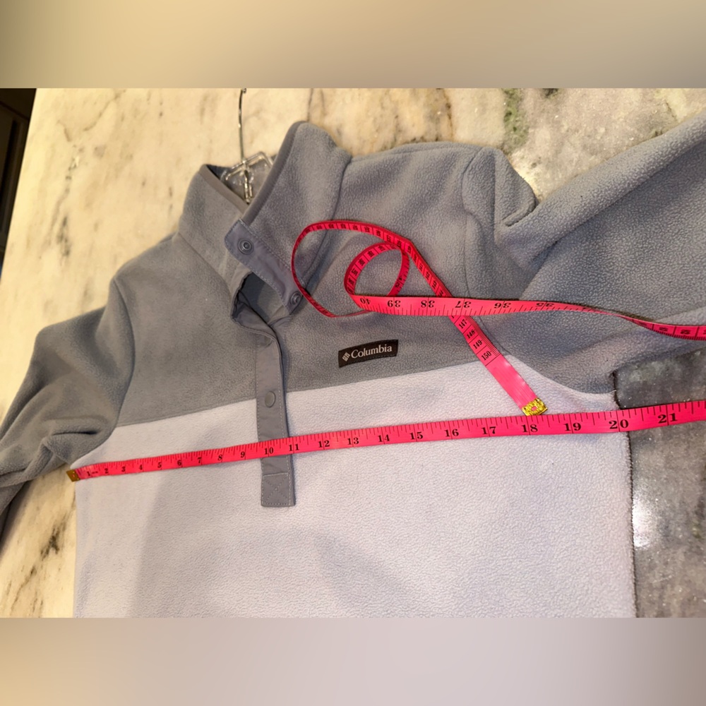 EUC Columbia Size‎ Medium Women's Two-Tone Gray Fleece Pullover - Picture 9 of 10